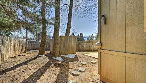 Centrally Located Mt Shasta Home with Deck! - Foto 3