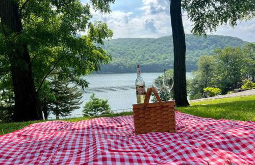 Brown House, Lake, Boat Dock, King Bed, Grill - Foto 25