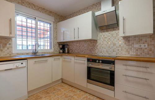 Villa in Fortuna with Private Pool - Foto 4