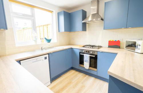 Newly-renovated, mid-terrace cottage in Porthmadog - Photo 19