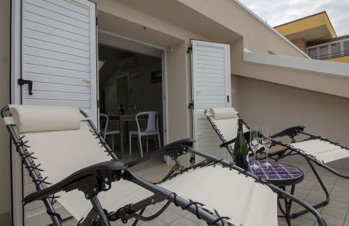 Villa "Baci sul Mare" Attico- Spiaggia privata - Foto 3