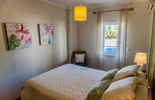 Apartamento 2 Bdr na vila Sta Luzia com vista piscina - Foto 18