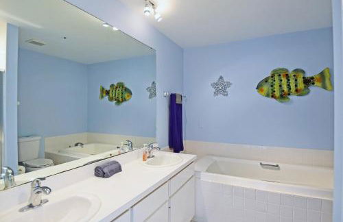 On the Beach, Walk to Village, Watch the Sunsets from Balcony - Foto 18