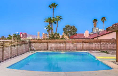 Las Vegas Strip Views Pool Jacuzzi - Foto 33