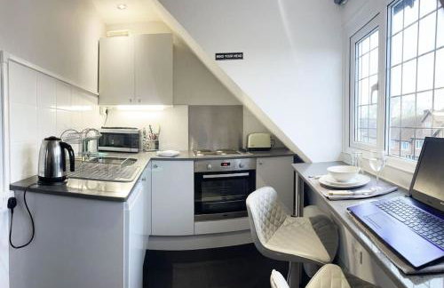 KingsHouse In Cheam Village - Photo 12