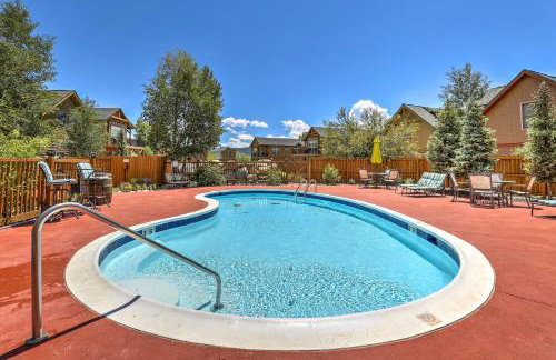 Riverfront Cabin, 4 Mi to Granby Ranch - Foto 2