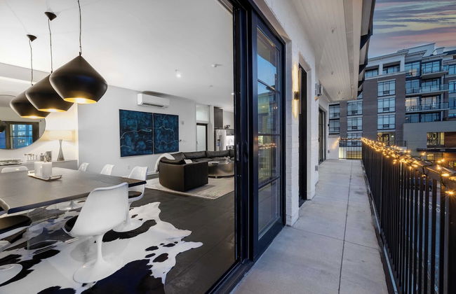 121 Hotel Floor 1 & 2 by Avantstay Sleeps 34, 10 Units in Nashville - Foto 1