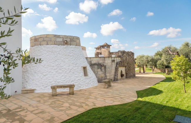 Trullo Meraviglia With Garden And Pool - Photo 30