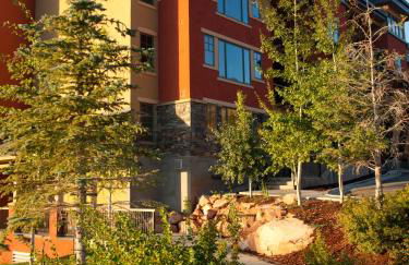 Raintree's The Miners Club Park City - Photo 38