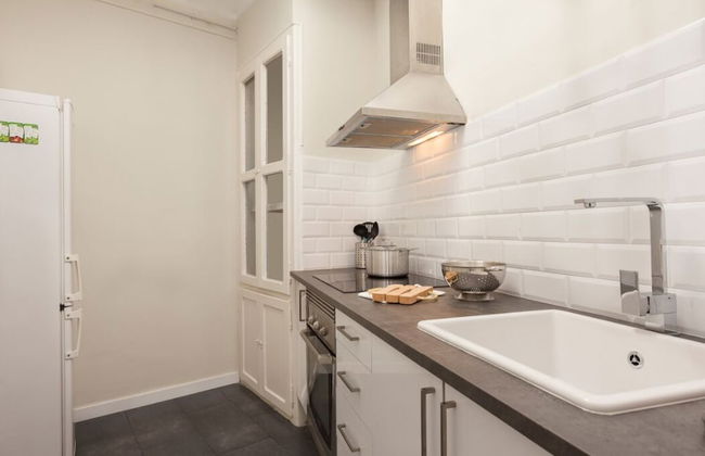 Centric Apartment Gaudi - Photo 11