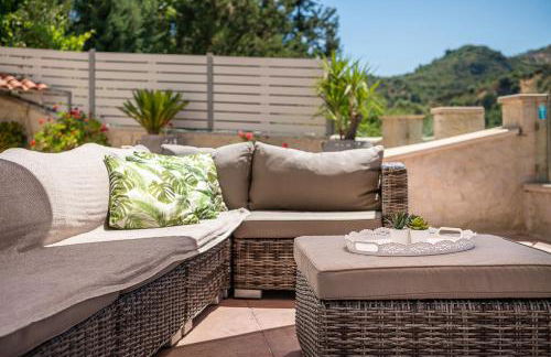 Verekinthos Villas - Pool, Hot Tub, BBQ, Kids Playground, Stunning Mountain Views - Photo 21