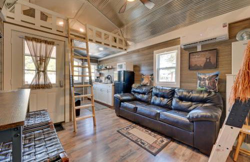 Cabin with Trail and Pond Access in Steamboat Rock! - Foto 4