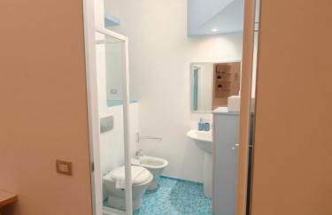 Milano Center Apartment in Shopping and living Area with AC, Wifi, steps from M1 and Airport and Fiera Milano link - Foto 8