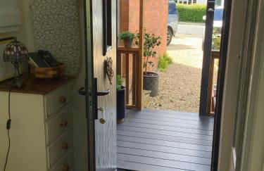 The Snug in Cheltenham, Leckhampton - A Cosy & Unique Space - Photo 9