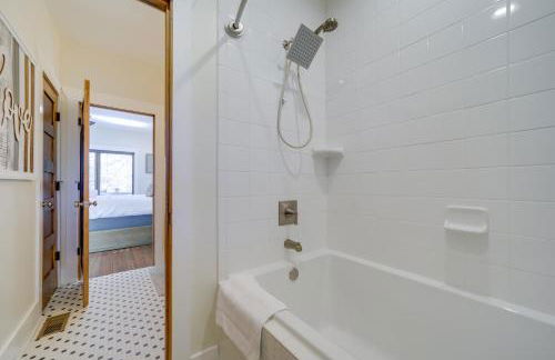 Lakefront Glenville Home with Pickleball Access! - Foto 24