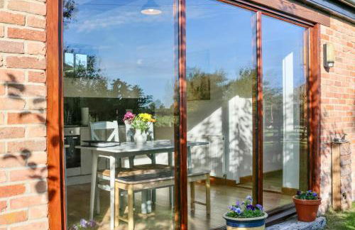 Tranquil and cosy cottage on the Somerset Levels - Photo 18