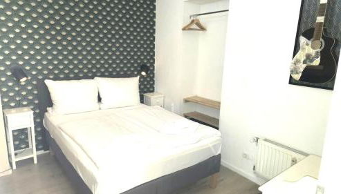 Modern Gesundbrunnen Flat Sleeps 6 Guests - Foto 5