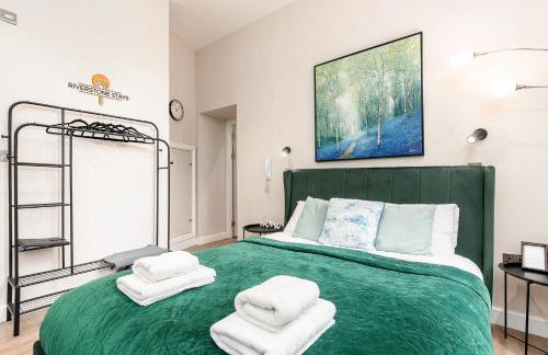 Long Stay Offers, Modern Amenities, Fully Equipped, All Bills Included, Perfect Location, King Size Bed, Fast Wifi - Foto 44