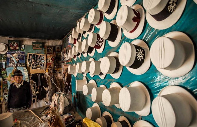 Cours de création de chapeaux andins avec des artisans locaux à Maras - Photo 1