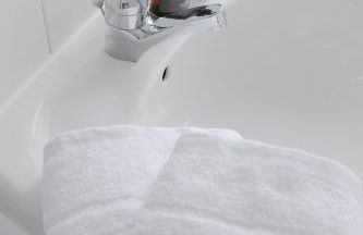 BELLA - Business&Family - 2 Zimmer direkt neben Schloß, Parkplatz, SmartTV, Netflix, Waschmaschine, 24h Checkin, 71qm, Kingsizebett, Hotelbettwäsche - Foto 24