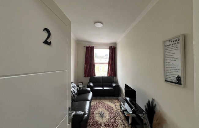 New Spacious 4 Bed Apartment in Kew Bridge - Foto 1
