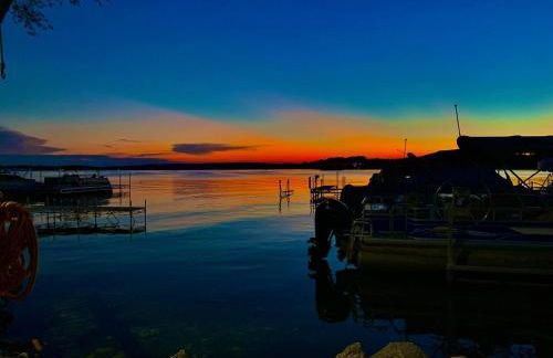 Luxe Spa Cabin: Hot Tub + Sauna + Fire - Foto 48