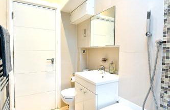 Hendon Escape Luxury Apartment with En-suite Bath - Photo 16