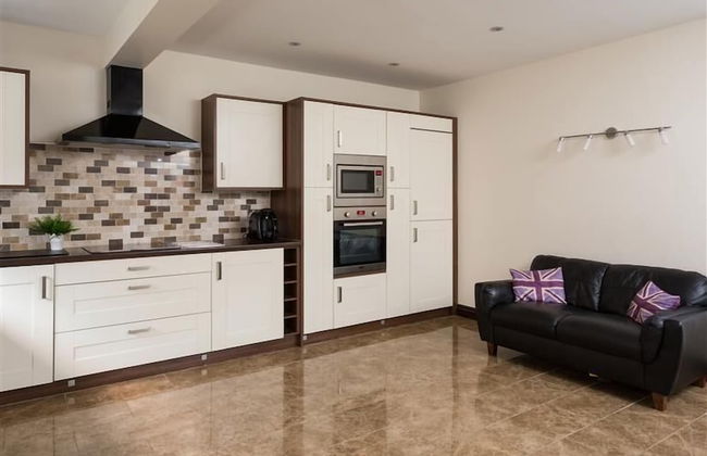 The Light Well - Photo 7