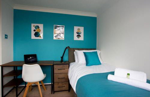 GERARD WALK - Spacious Home, High Speed Wi-Fi, Free Parking, Garden - Foto 9