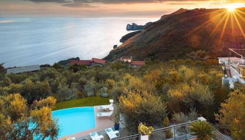 Villa Chez Piè Panoramic Views Pool and Guest Services - Foto 2