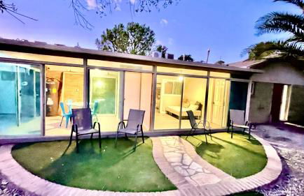 Apartment A, Restful,Cozy, close Sunland Park Mall - Foto 2