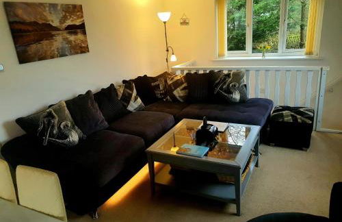 Idyllic 2 Bedroom Self-Contained UpsideDown Annexe - Photo 4