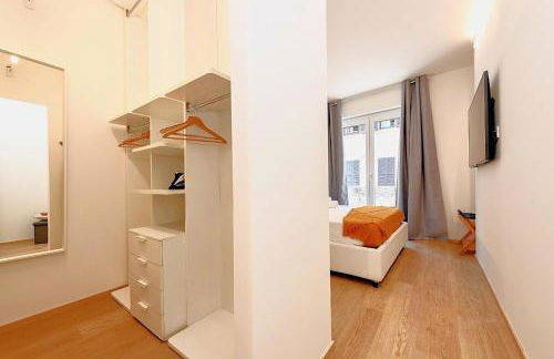 The Lake Giant with Lake View Renovated 2025 DesenzanoLoft Official Partner Homes & Villas by Marriott Bonvoy - Foto 27