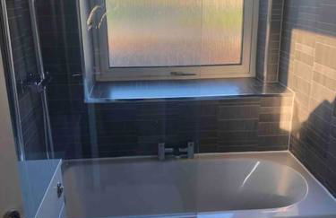 Cosy Home with Free Parking Near Edinburgh St Andrews M90 & Amazon - Foto 36