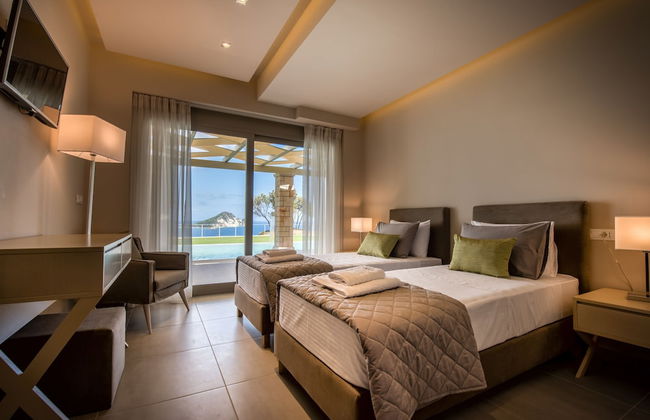 Artina Luxury Villa - Photo 9