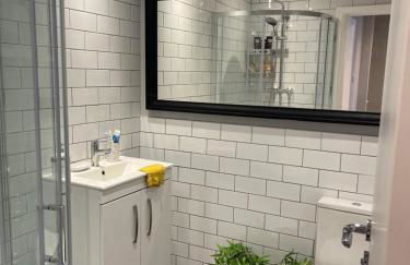 Tranquil 3 bedroom town house with Sky Glass - Foto 8