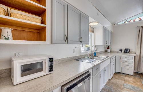 4 Mi to Riverwalk and CSU Pueblo! Home with Sunroom - Foto 9