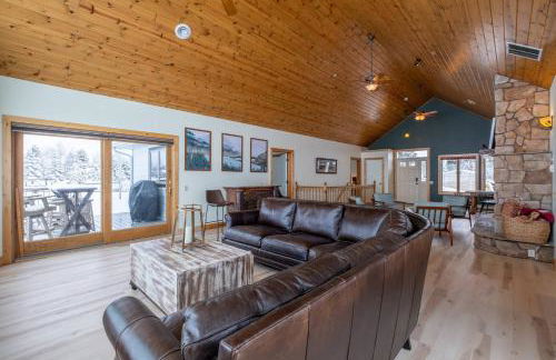 Mountain View Home w/Hot Tub - Close to Downtown! - Foto 5