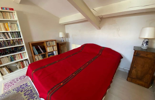 Sunlit Villa in Banne - Photo 7