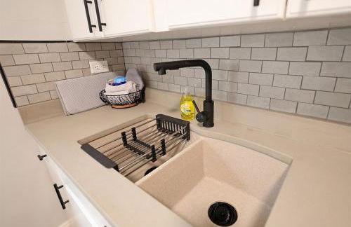 New & Renovated MCM Duplex 3 mi to DT Durham - Foto 62