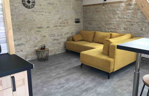 Petite maisonnette cosy et pleine de charme située à proximité du centre-ville - Foto 13