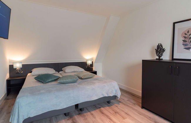 Design Apartment in Zeeland With its own Wellness - Photo 12