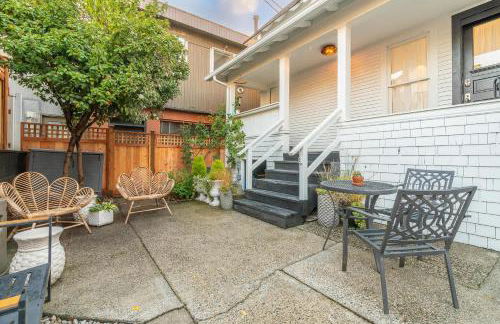 Roof Top Deck Near the Beach Dog Friendly - Photo 30