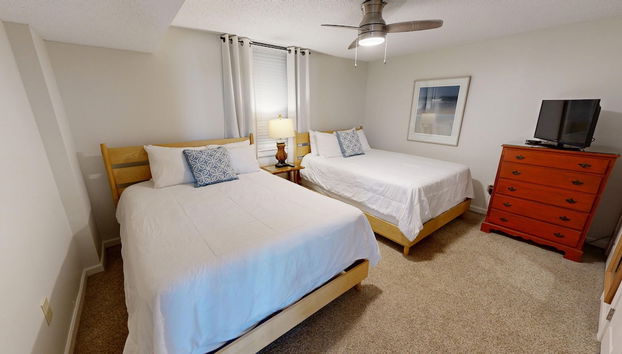 Dolphin Point 306c 2 Bedroom Condo by RedAwning - Foto 2, Quarto