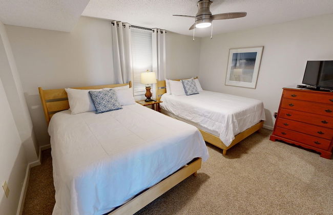 Dolphin Point 306c 2 Bedroom Condo by RedAwning - Foto 2