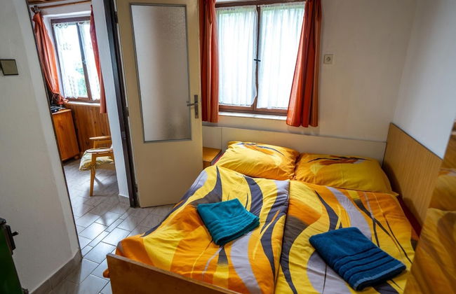 Lovely Apartment in Svinarov Czech Republic near Forest - Photo 4