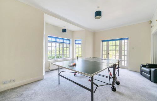 Surreys Secret Retreat for family & friends - Pass the Keys - Foto 39