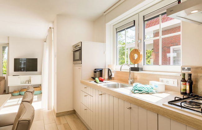 Villa in Dishoek Near Noordzee Beach - Photo 4