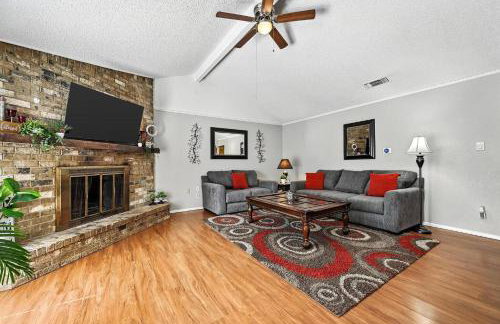 The Oasis 3BR house near stadium and DFW with Pool - Foto 6