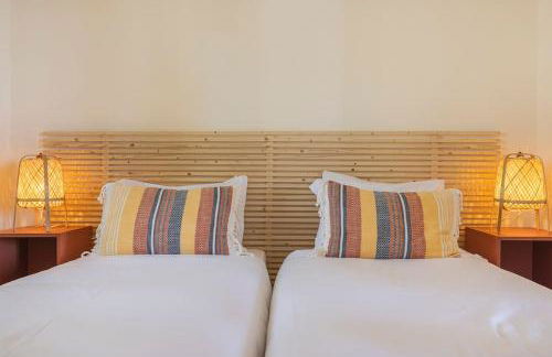 Monte Estoril Train Station - Seaside Apartment - Photo 12